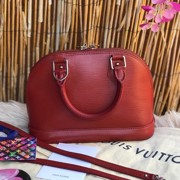 ❌SOLD ❌Authentic Louis Vuitton Alma BB 💥 - Picture 2 of 16